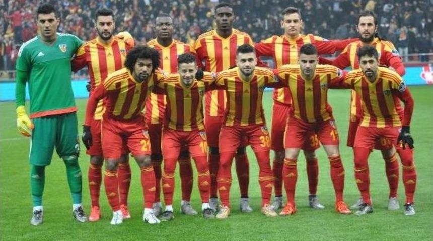 Kayserispor Ligin İlk Yarısında 29 Oyuncu İle Sahaya &Ccedil;ıktı