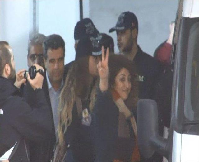 İzmir’deki İzinsiz Gösteride Gözaltı 1