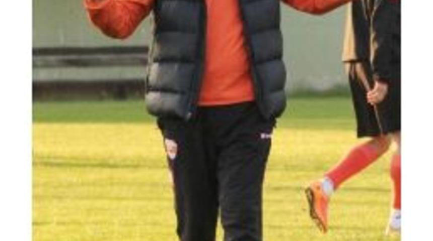 İpekoğlu, Ptt 1. Lig&rsquo;in İlk Yarısını Değerlendirdi