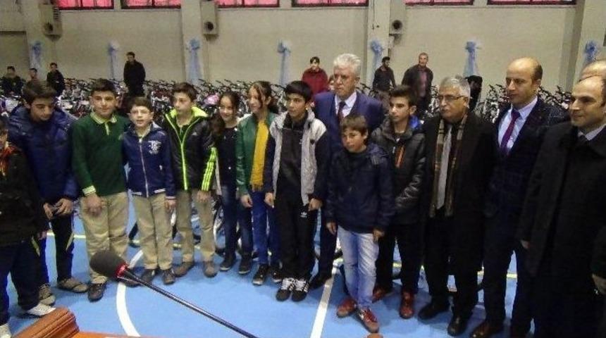 Sağlık İ&ccedil;in Pedal &Ccedil;eviriyoruz