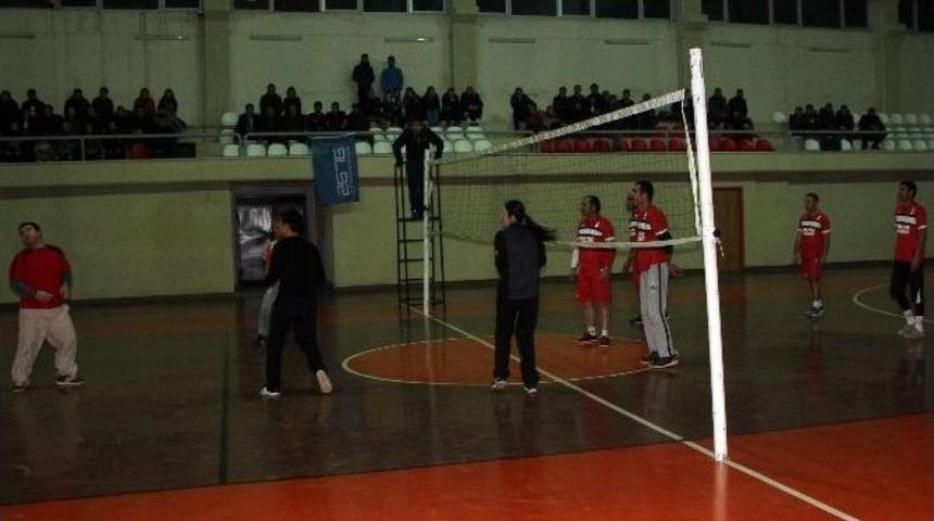 Diyadin’deki Voleybol Turnuvası Sona Erdi