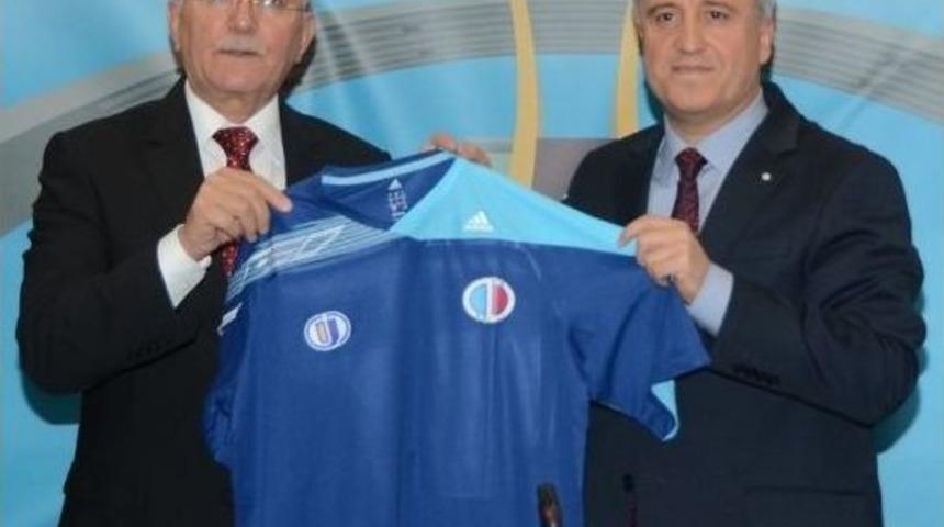 Anadolu Üniversitesi’nden Esogü’ye Anlamlı Taziye Ziyareti