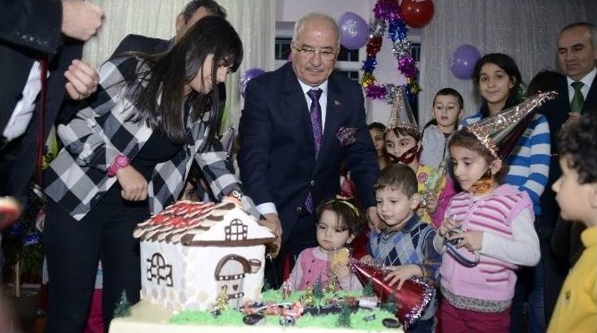 Başkan Kocamaz &Ccedil;ocuk Yuvasını Ziyaret Etti