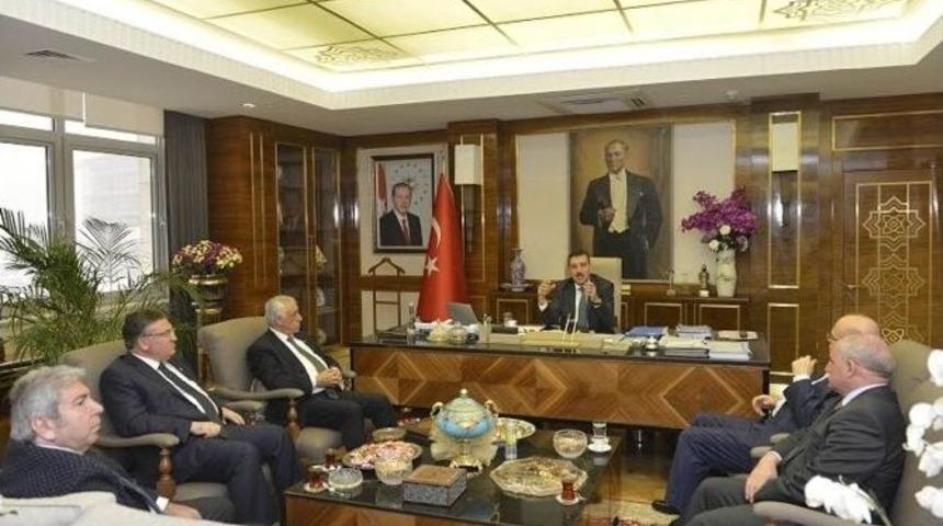Gaib Heyeti, G&uuml;mr&uuml;k Ve Ticaret Bakanı T&uuml;fenk&ccedil;i&rsquo;yi Ziyaret Etti