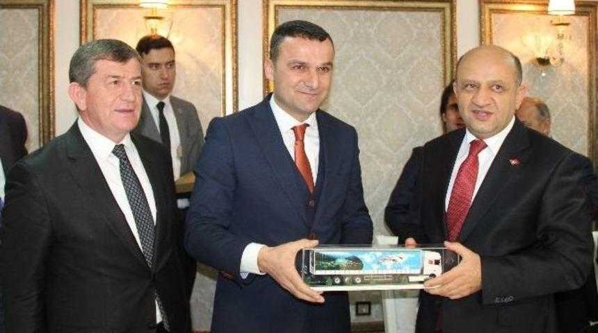 Başkan Revi Ve Ekibinden Bilim, Sanayi Ve Teknoloji Bakanı Fikri Işık&rsquo;a Ziyaret