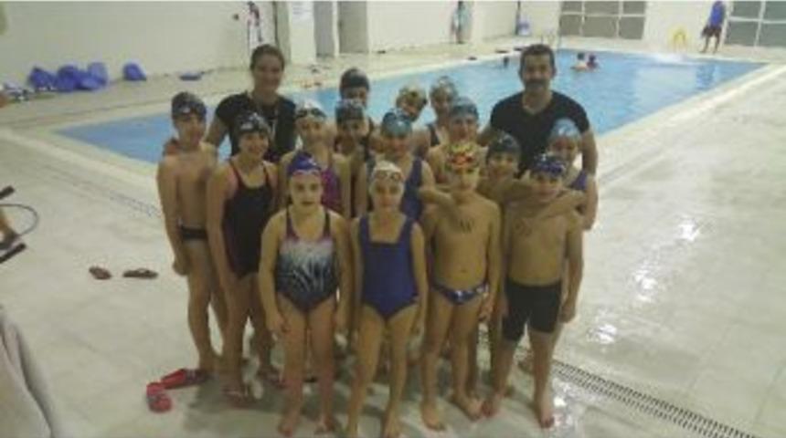 D&uuml;zceli Y&uuml;z&uuml;c&uuml;ler Şampiyonaya Hazırlanıyor