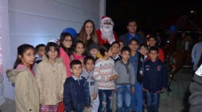 Kemer&rsquo;de Yeni Yıl Ve Halkla Buluşma Gecesi