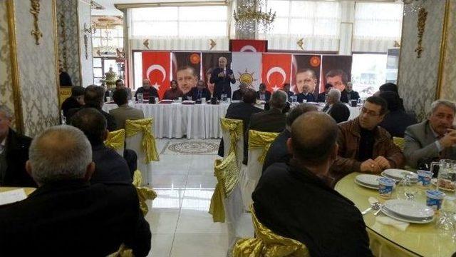 Ak Parti Teşkilatı Muhtarlarla Bir Araya Geldi