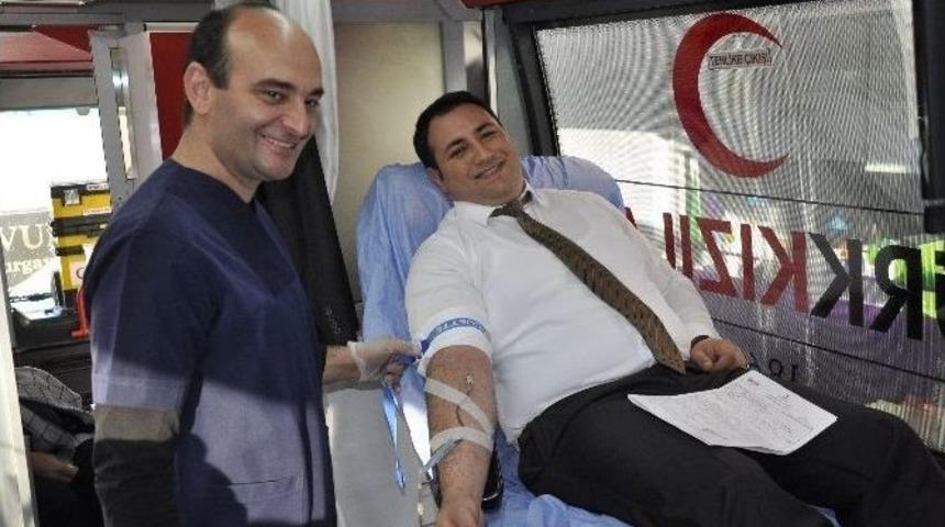Enerya&rsquo;dan Kızılay&rsquo;a Kan Bağışı