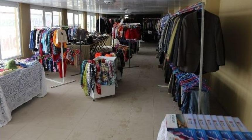 Hayır &Ccedil;arşısı&rsquo;ndan 20. Mağaza