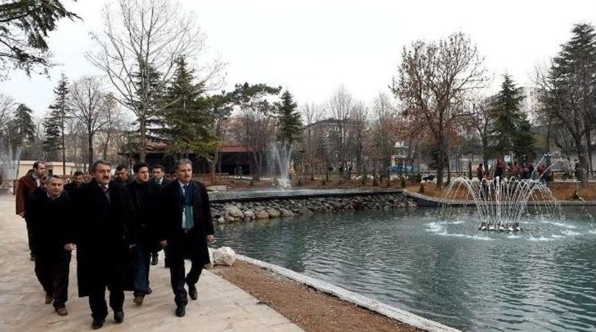 Başkan &Ccedil;akır, H&uuml;rriyet Parkında İnceleme Yaptı