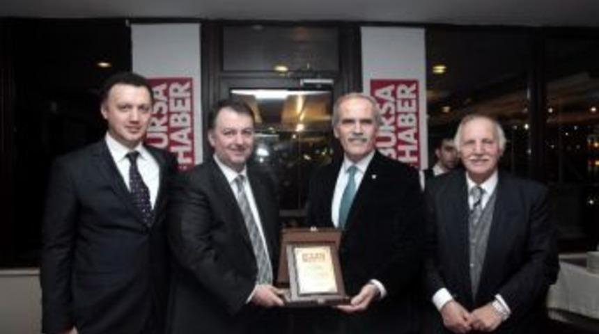 Tramvaydan Sonra Sıra U&ccedil;akta