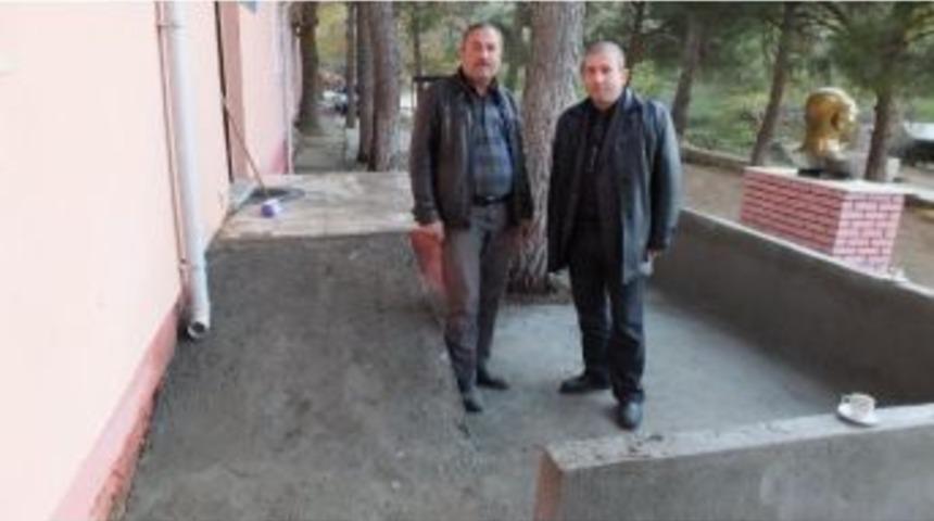 Burhaniye&rsquo;de Okullara Engelli Rampası