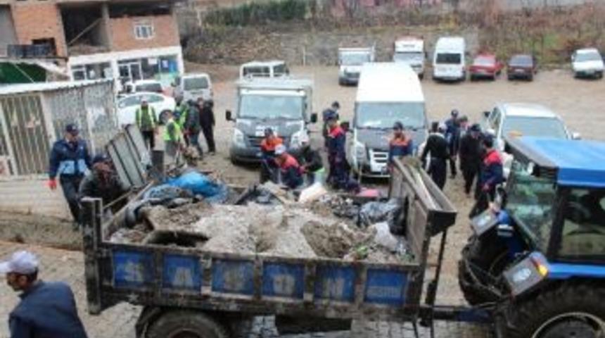 Sason Belediyesi’nden Sokak Temizliği