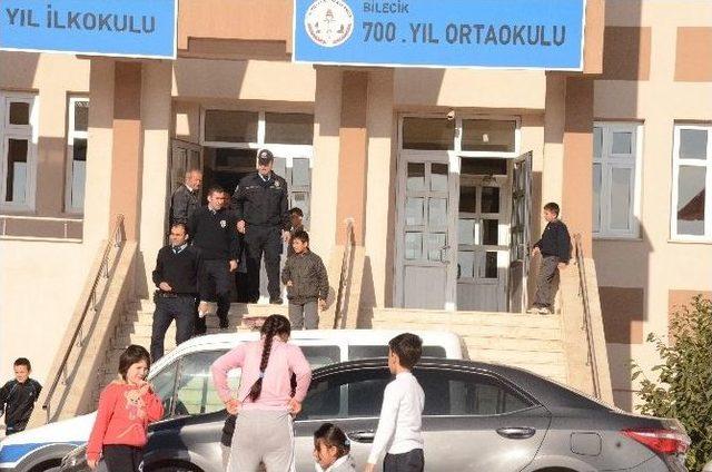 Bilecik’te Hizmetlinin Öğretmene Kesici Bir Aletle Saldırdığı İddiası