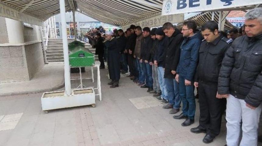 Balık Avlarken &Ouml;len Avcılar Son Yolculuğuna Uğurlandı