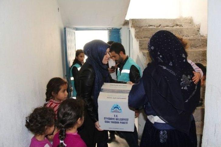 Eyyübiye Belediyesi Dar Gelirli Ailelere Ulaşmaya Devam Ediyor G4