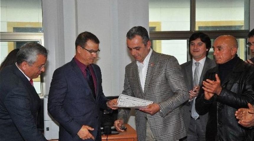 Chp İl Başkanı Esen Mazbatasını Aldı