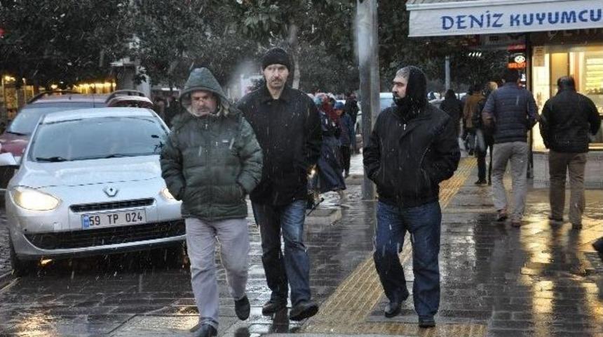 Balıkesir&rsquo;e İlk Kar D&uuml;şt&uuml;