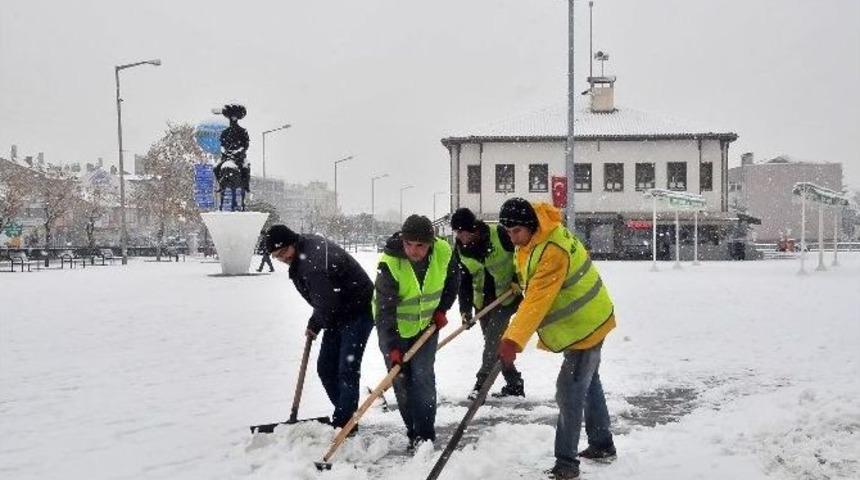 Akşehir&rsquo;de Belediyesi Kış Şartlarına Hazır