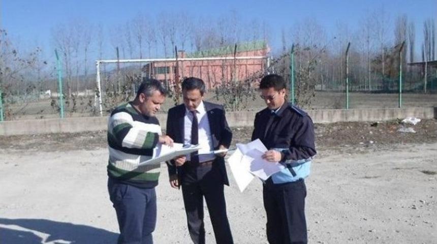 Başkan &Ouml;zden, Makamına Gitmeden &Ccedil;alışmaları Yerinde İnceliyor