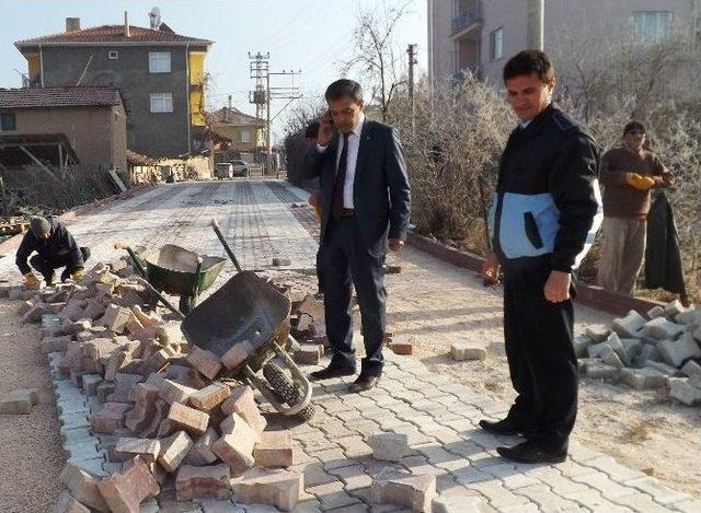 Başkan Özden, Makamına Gitmeden Çalışmaları Yerinde İnceliyor