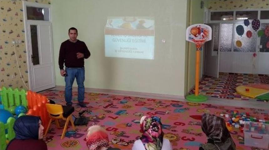 &Ccedil;ocuk Kamp&uuml;s&uuml;nde Risk Analizi Eğitim Semineri D&uuml;zenlendi