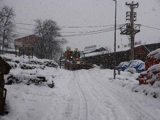 Trabzon’da Yüksek Kesimlerde Karla Mücadele Çalışmaları Başladı