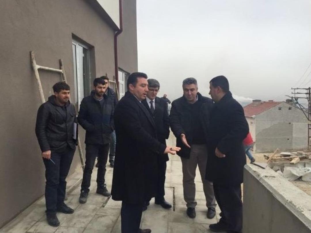 Başkan Bakıcı Mahalle Konaklarının Son Durumlarını İnceledi