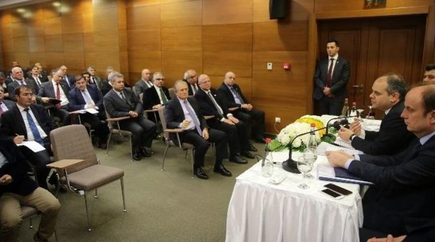 Bakan Kılı&ccedil;&rsquo;tan Federasyon Başkanlarına &Ouml;nemli Mesajlar