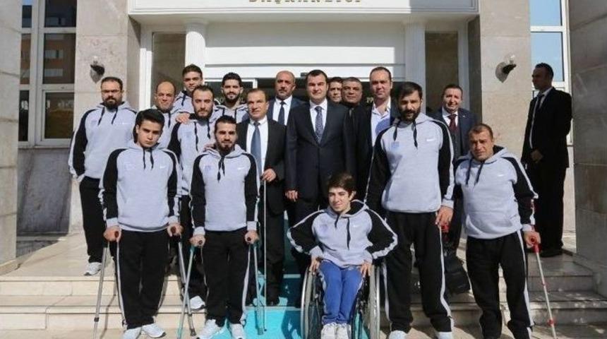 B&uuml;y&uuml;kşehir Belediyespor 10 Numara