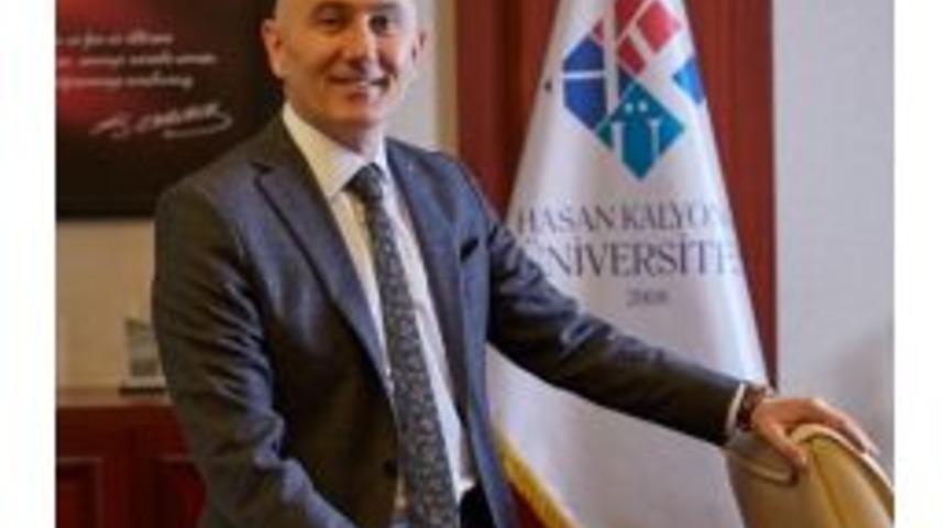 Hk&uuml; Rekt&ouml;r&uuml; Yılmaz&rsquo;dan &ldquo;yeni Yıl&rdquo; Mesajı