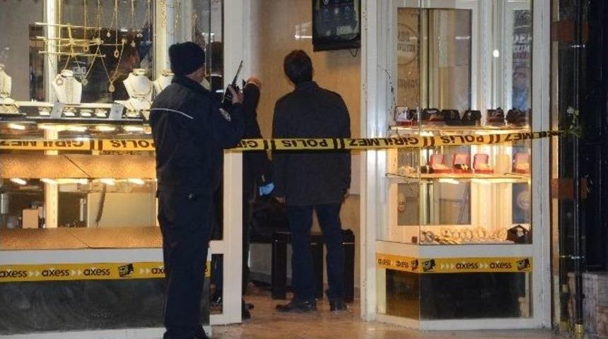 Gaziantep&rsquo;te Soygun Girişiminde &Ccedil;atışma &Ccedil;ıktı