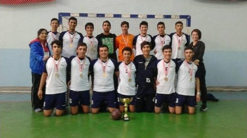 Adana Okulları Hentbolda Finallere Kaldı