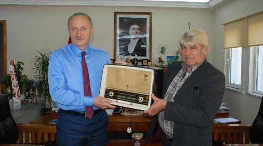 Didimli Muhtardan Başkan Atabay&rsquo;a Yeni Yıl Hediyesi