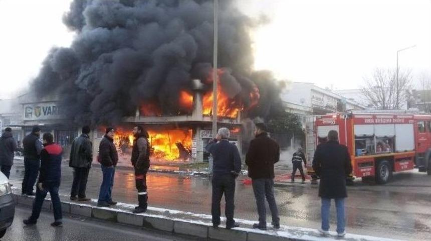 (&ouml;zel Haber) Bursa&rsquo;da Sanayi Sitesi&rsquo;nde Korku Dolu Anlar