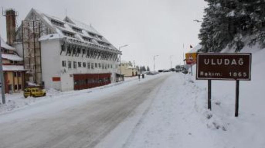 Uludağ&rsquo;da Kar Kalınlığı 40 Santimetre