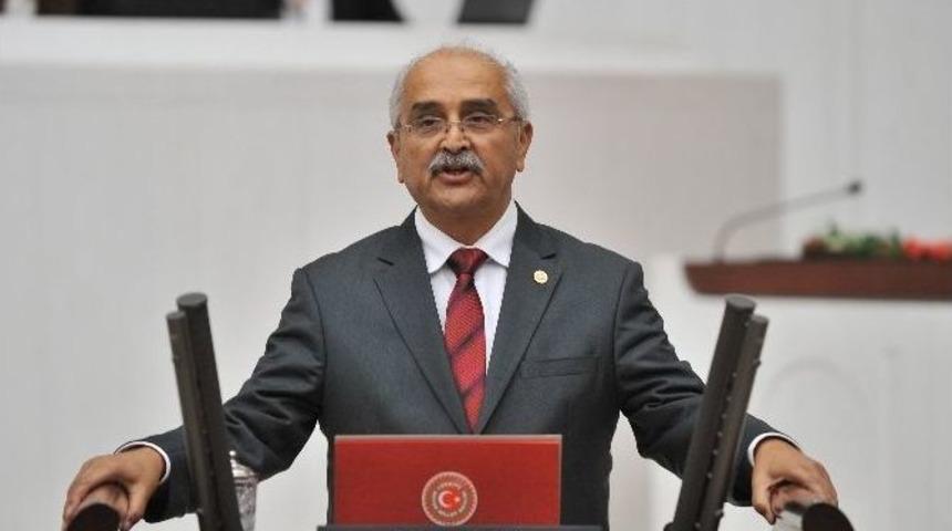 (&ouml;zel Haber) Chp&rsquo;li Vekilden İthal Doktora &lsquo;yaş&rsquo; &Ouml;nergesi