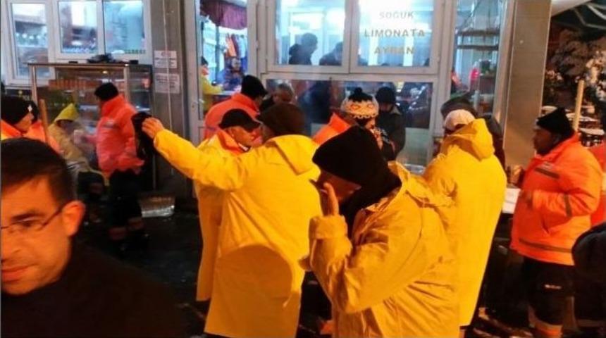 &Ccedil;orba Dağıtıldı &Ccedil;&ouml;pler Alındı