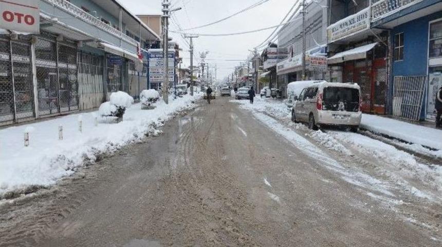Sanayi &Ccedil;arşısı Temizlendi