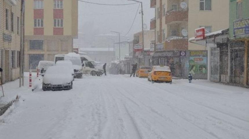 Adilcevaz&rsquo;da Kar Tatili