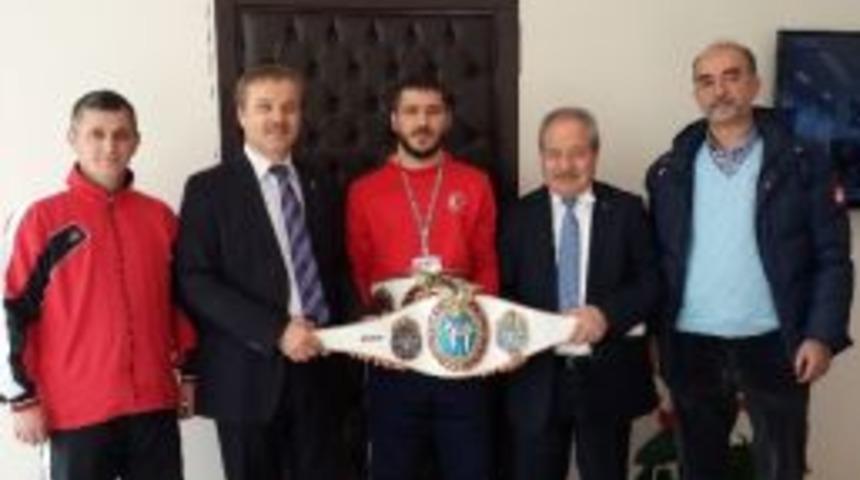 D&uuml;nya Şampiyonu Hastaneler Birliği&rsquo;nden