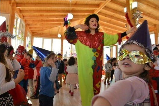 Konyaaltı Belediyesi Kreşi Yeni Yıla ‘merhaba’ Dedi