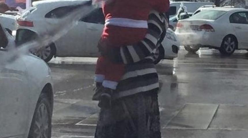 Bu Da Noel Dilencisi