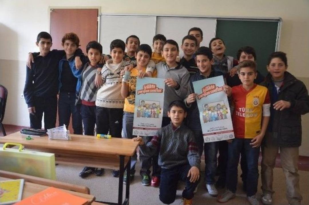 &Ouml;ğrencilerden &Ouml;rnek Davranış