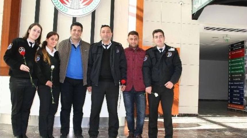 Başkan Gen&ccedil;, Belediye Personelinin Yeni Yılını Kutladı