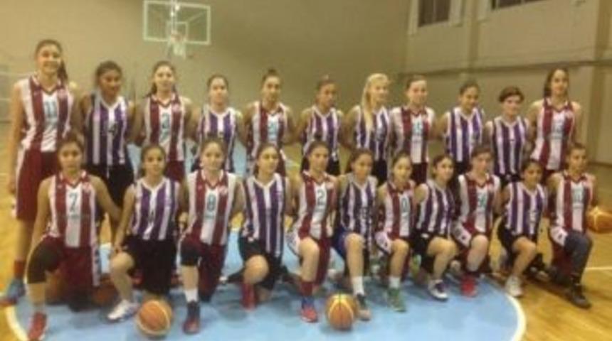 Bandırma&rsquo;nın Perileri Yıldız Ligi İkinci Ma&ccedil;ını Kazandı