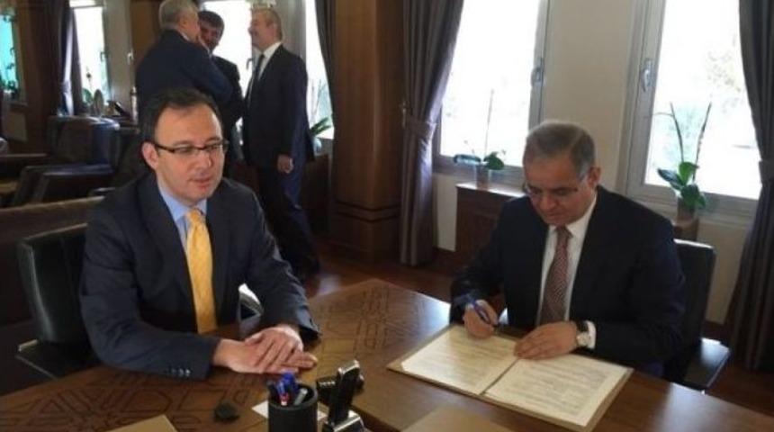 Vali S&uuml;leyman Tapsız, Ankara&rsquo;da Temaslarda Bulundu