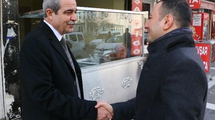 Başkan Demirkol Esnaf Ve Vatandaşlarla G&ouml;r&uuml;şt&uuml;