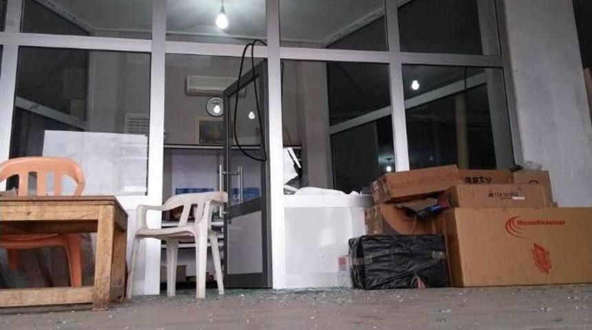 İdil&rsquo;deki Patlamada İş Yerleri Zarar G&ouml;rd&uuml;